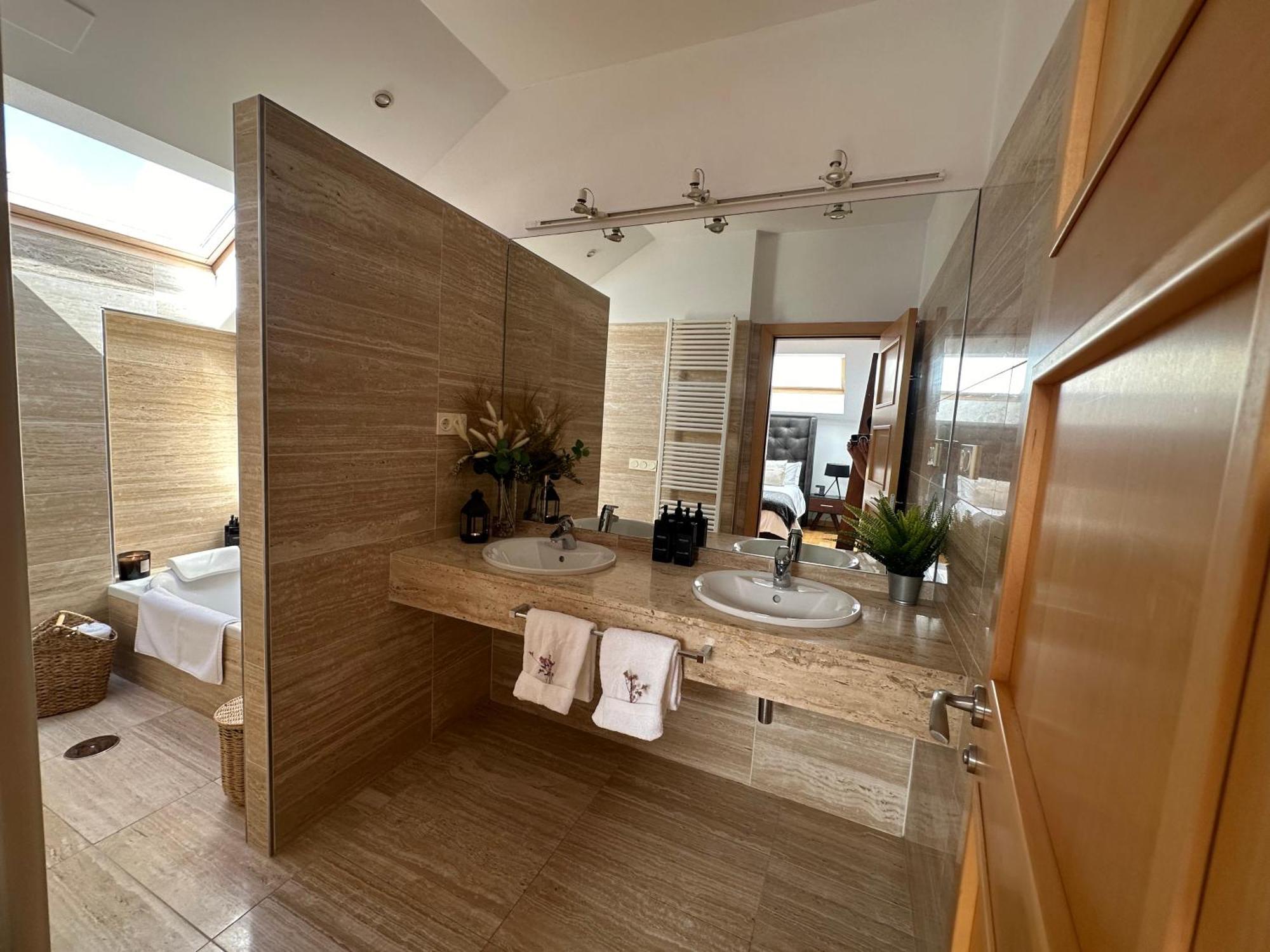 Bustos Home Apartamento Gijon Ngoại thất bức ảnh